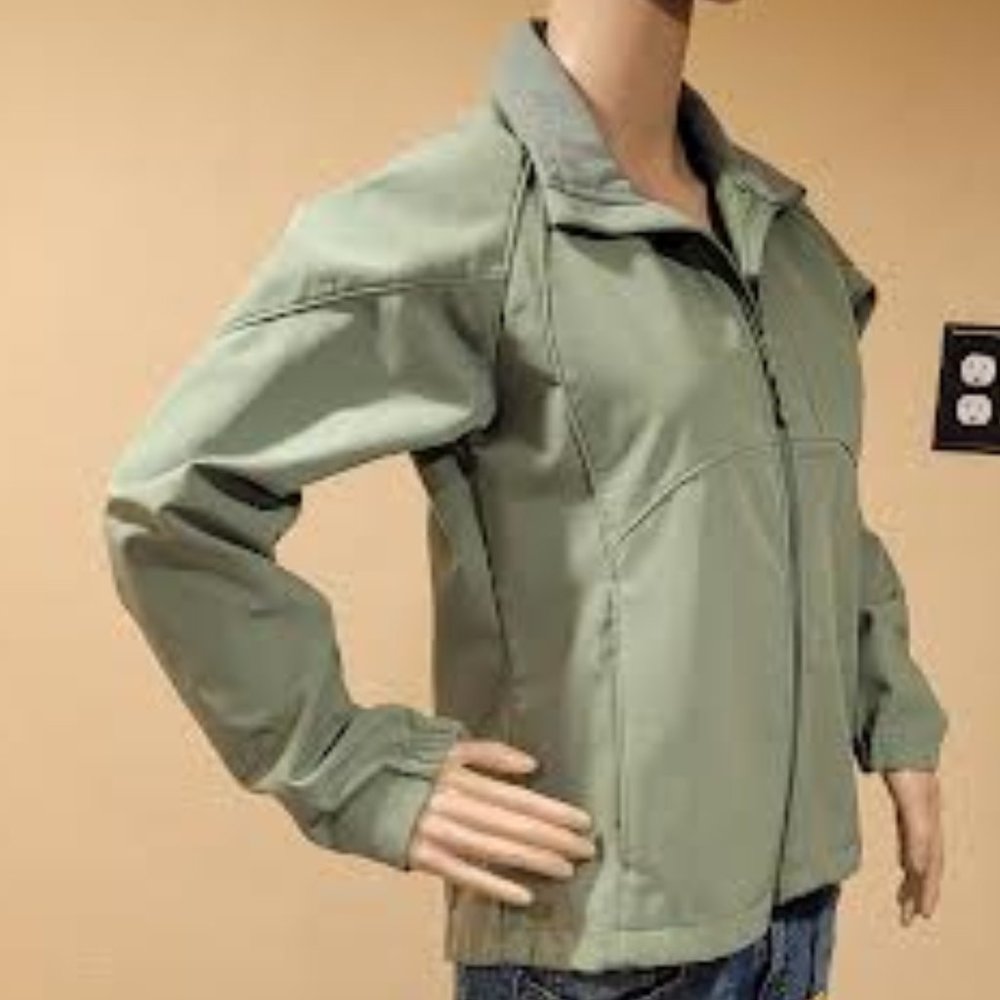 Black Diamond Women's Softshell Jacket, Green, Zip Pockets, Small - Picture 4 of 9